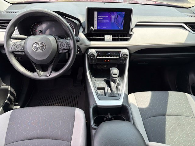 Used 2025 Toyota RAV4 XLE FWD image 17