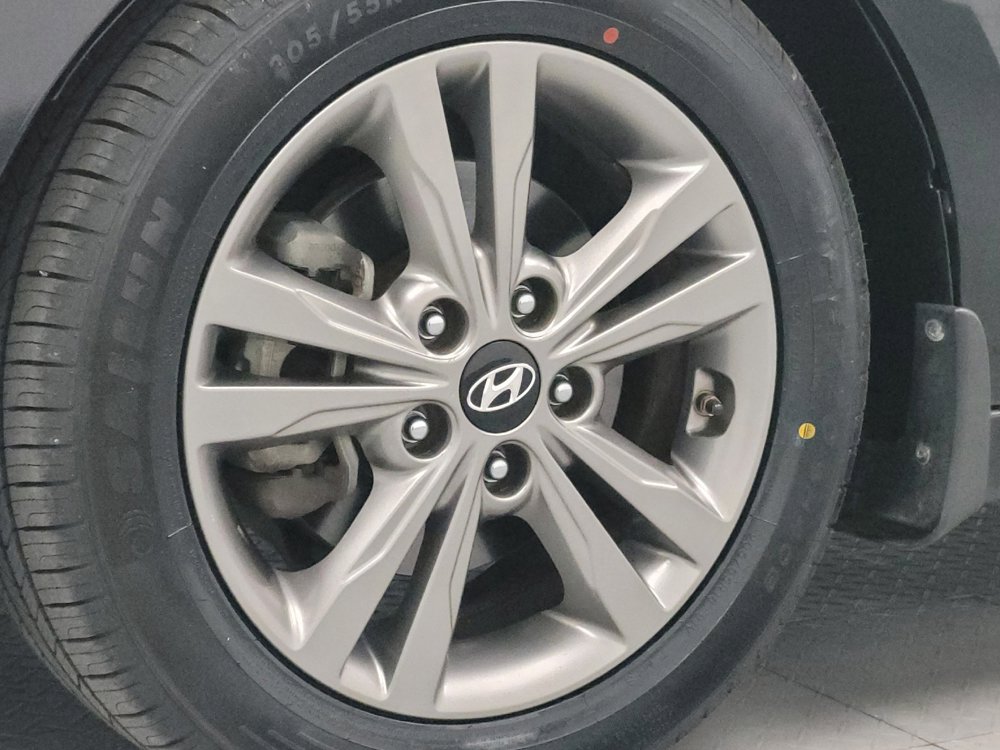Used 2018 Hyundai Elantra Value Edition image 31