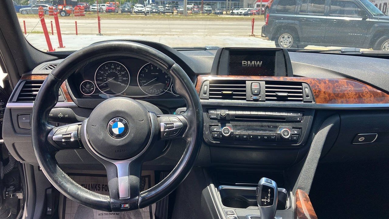 Used 2014 BMW 320i Sedan RWD image 8