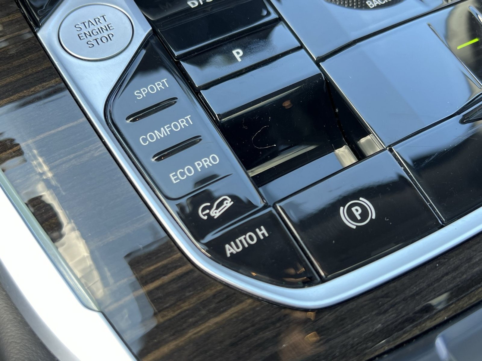 Used 2025 BMW X7 xDrive40i AWD/4WD image 40