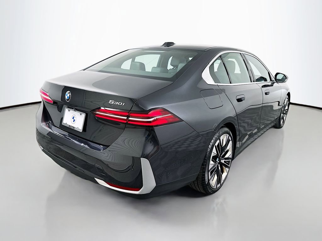 Used 2025 BMW 530i 530i w/ Premium Package image 5