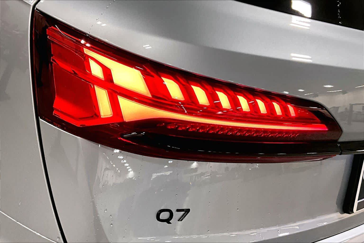 New 2026 Audi Q7 2.0T Premium AWD/4WD image 14