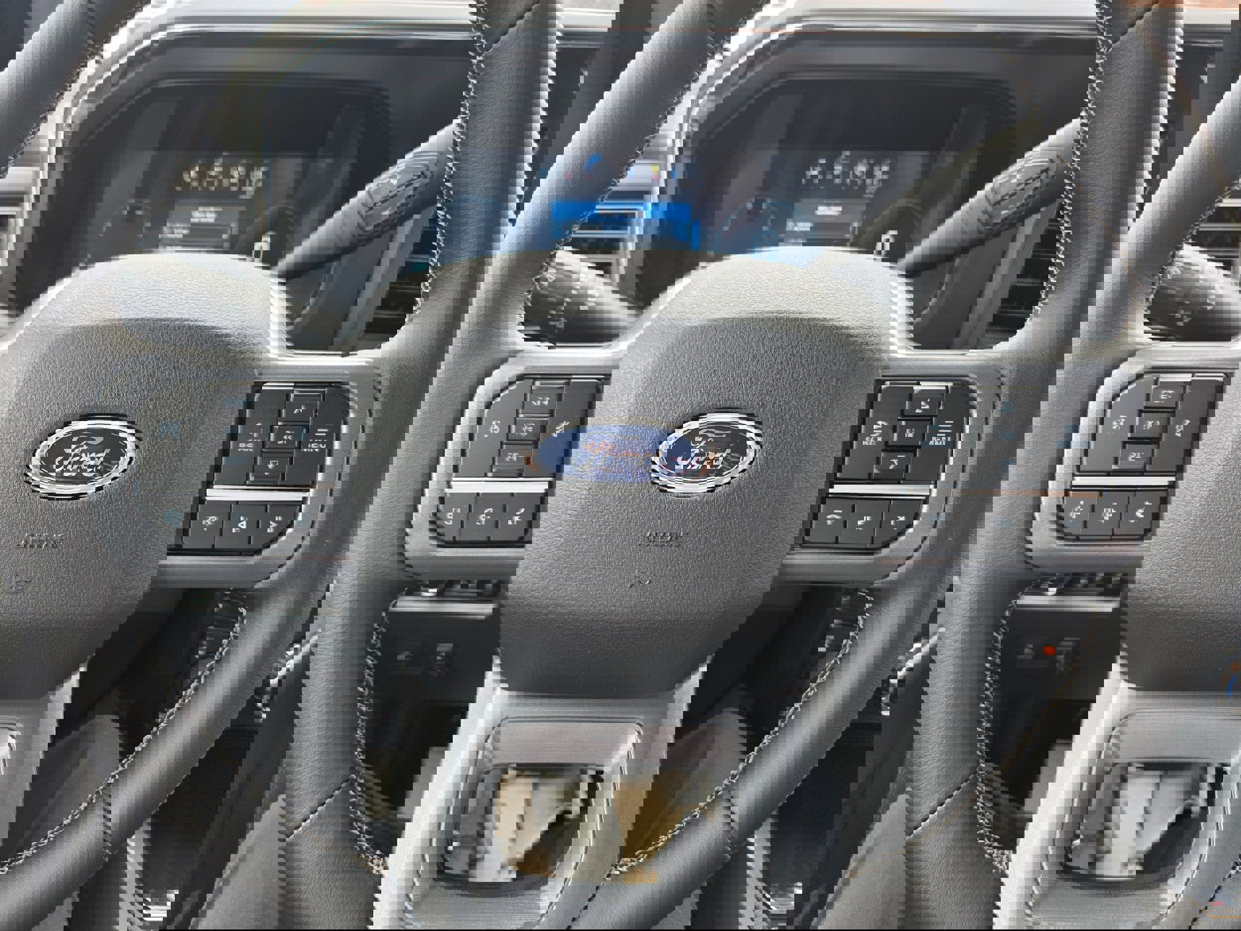 New 2026 Ford F250 Lariat w/ FX4 Off-Road Package image 15