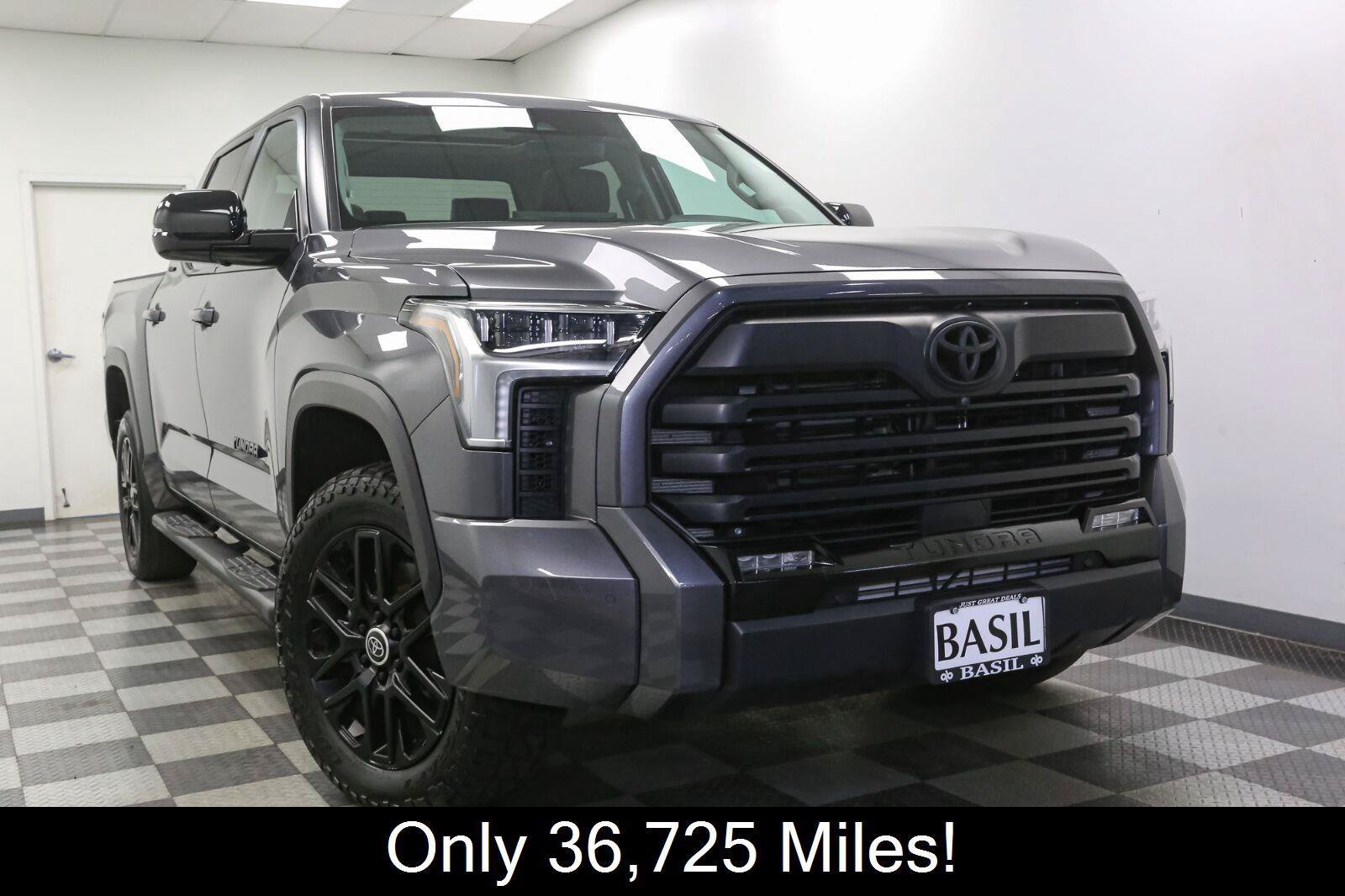 Used 2024 Toyota Tundra Limited AWD/4WD image 2