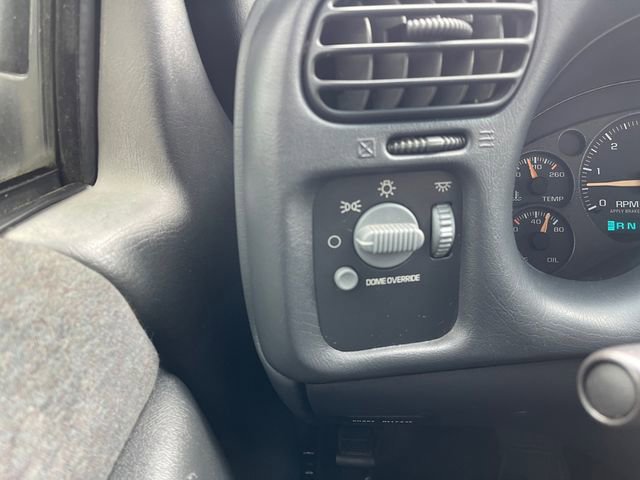 Used 2002 Chevrolet S10 Pickup LS w/ LS Preferred Equipment Group image 23