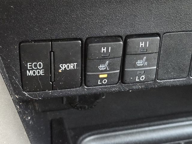 Used 2017 Toyota RAV4 Limited image 7