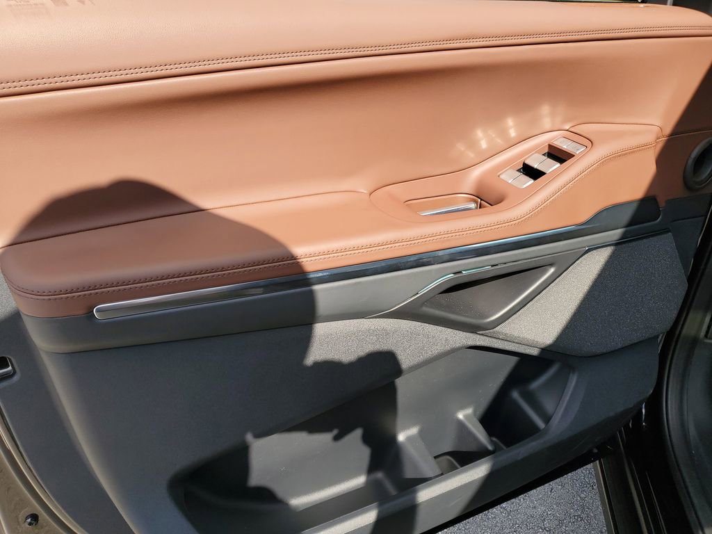 New 2025 Lincoln Navigator L Reserve image 18