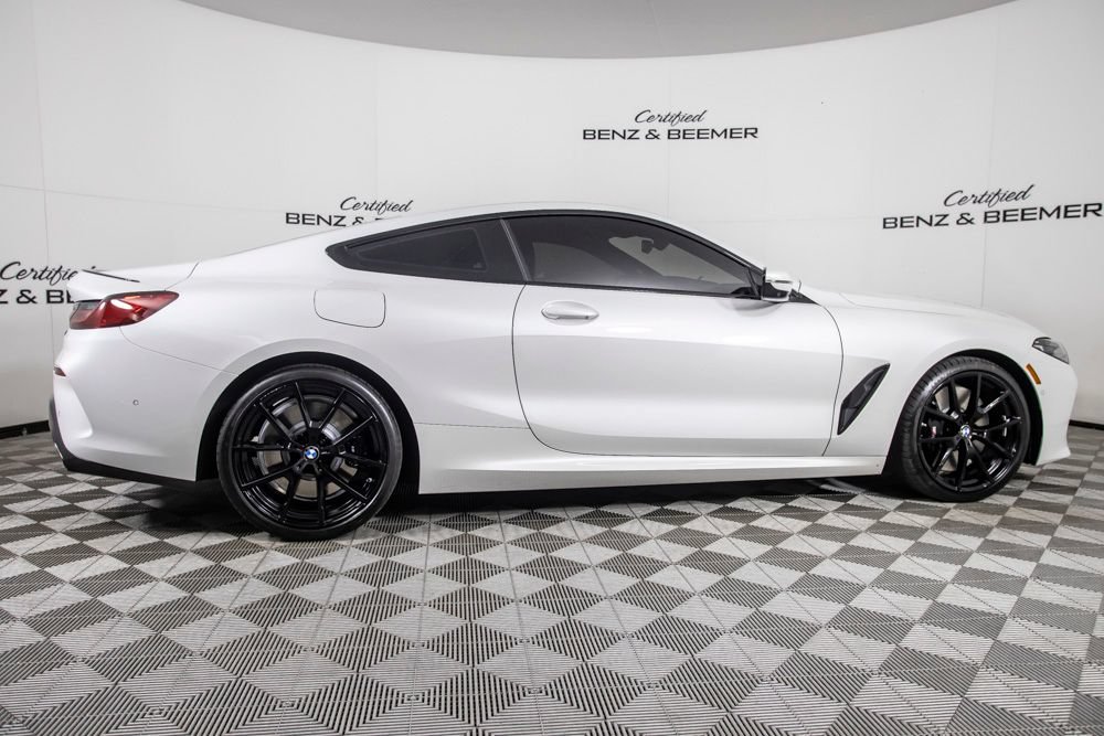 Used 2023 BMW 840i Coupe w/ M Sport Professional Package RWD image 4
