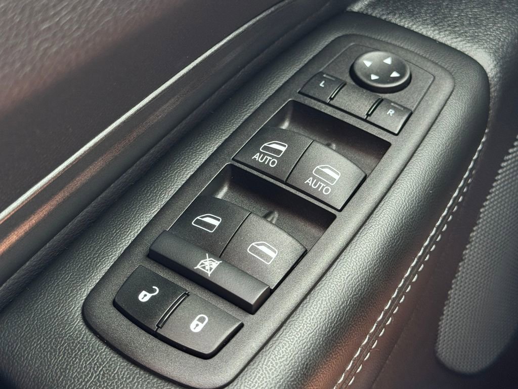 Used 2024 Dodge Durango SXT image 26