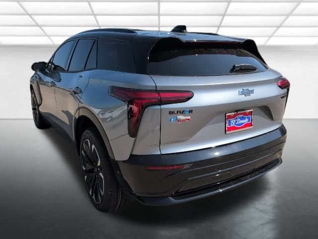 New 2026 Chevrolet Blazer EV RS w/ Super Cruise Package AWD/4WD image 2