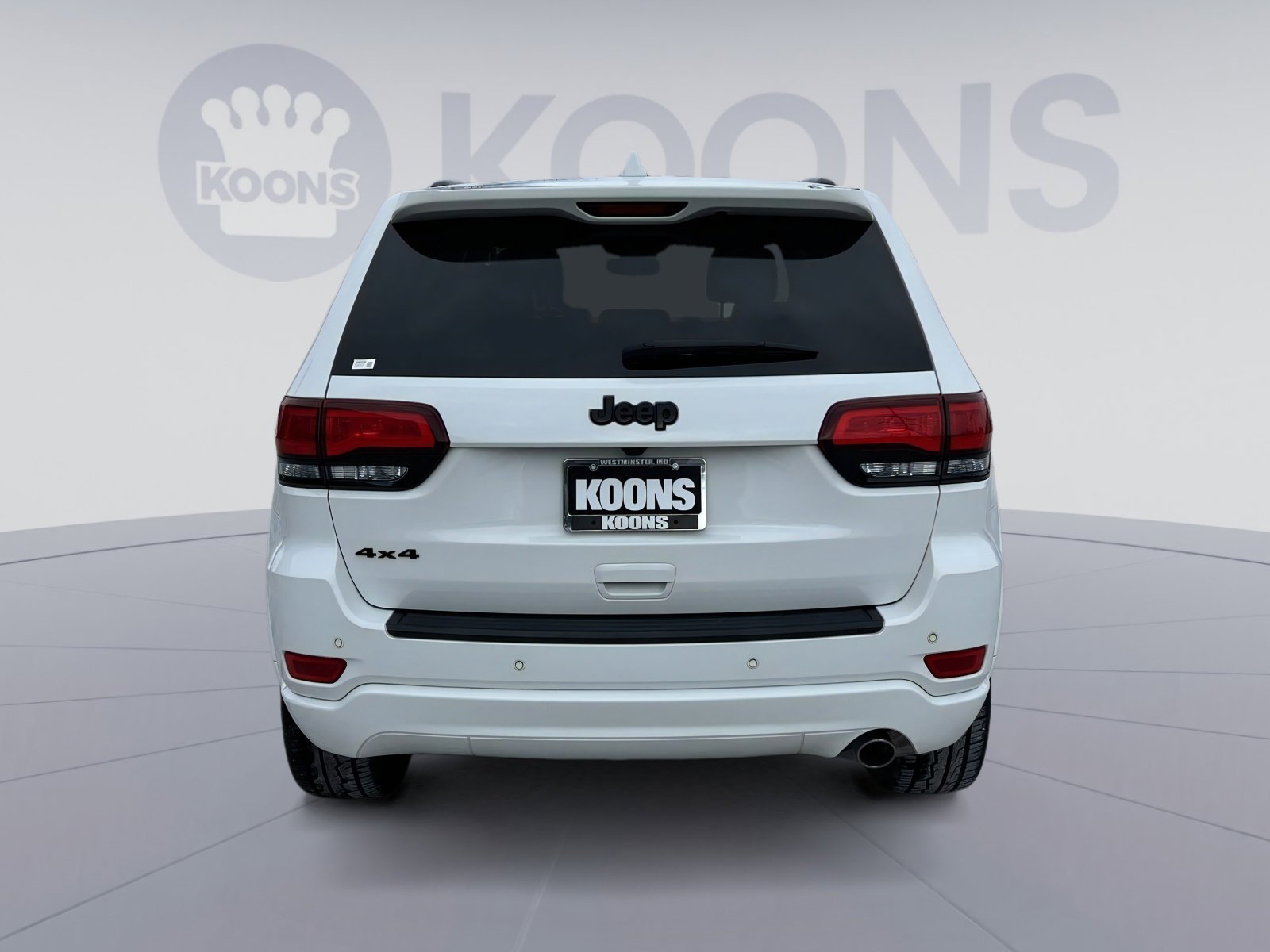 Used 2022 Jeep Grand Cherokee Laredo X image 5