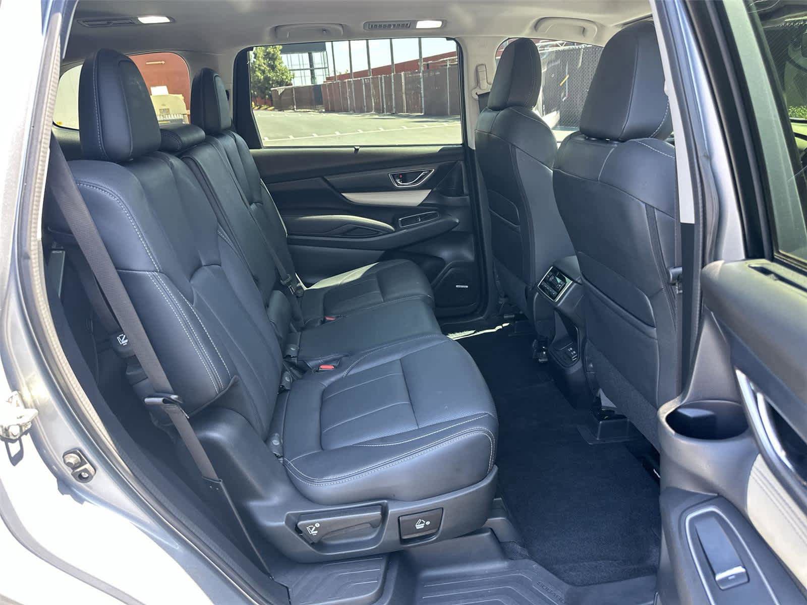Used 2020 Subaru Ascent Limited w/ Technology Package AWD/4WD image 14
