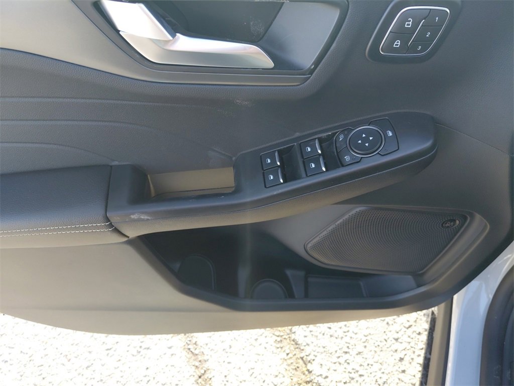 New 2026 Ford Escape Active w/ Active Premium Tech Pack image 28