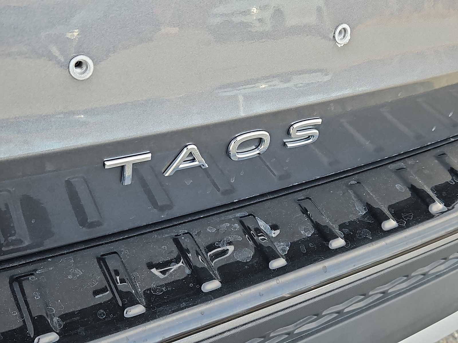 Used 2025 Volkswagen Taos S AWD/4WD image 12