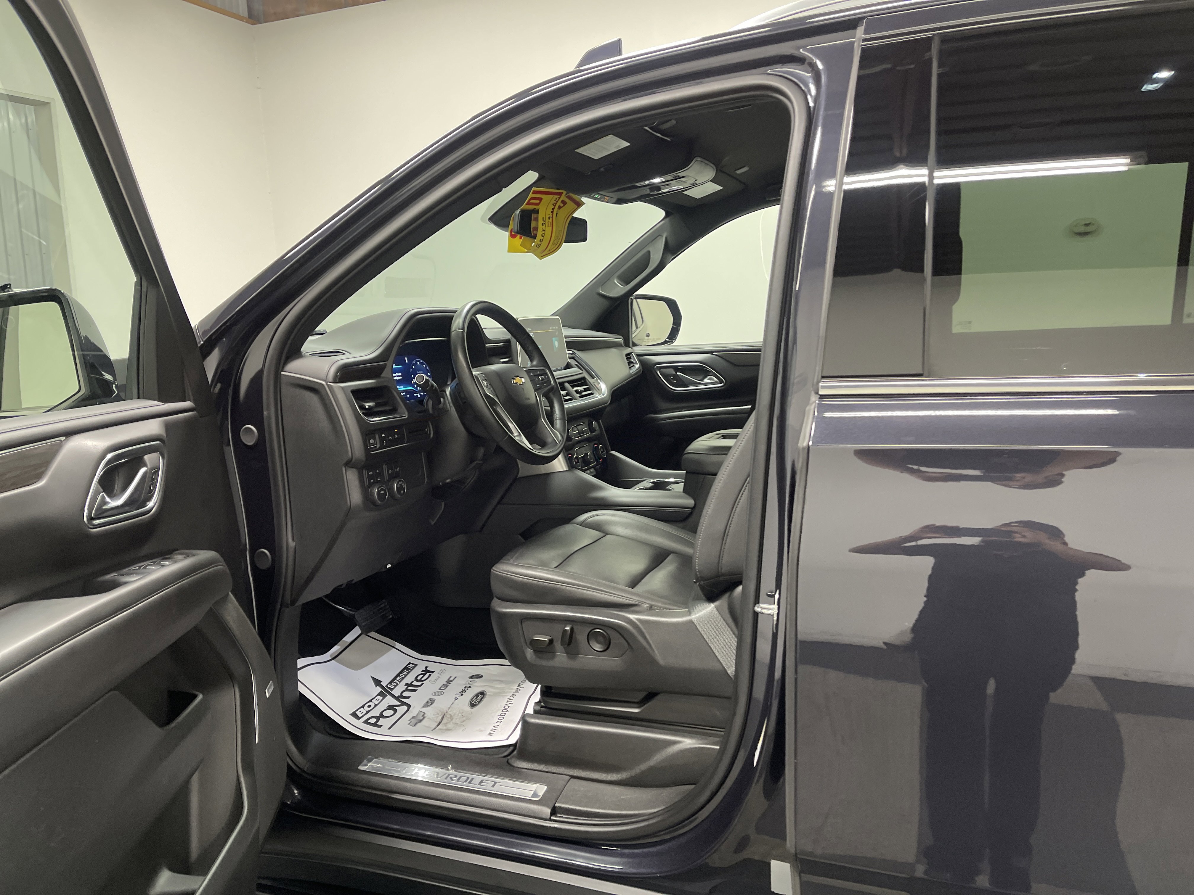 Used 2024 Chevrolet Tahoe LT image 9