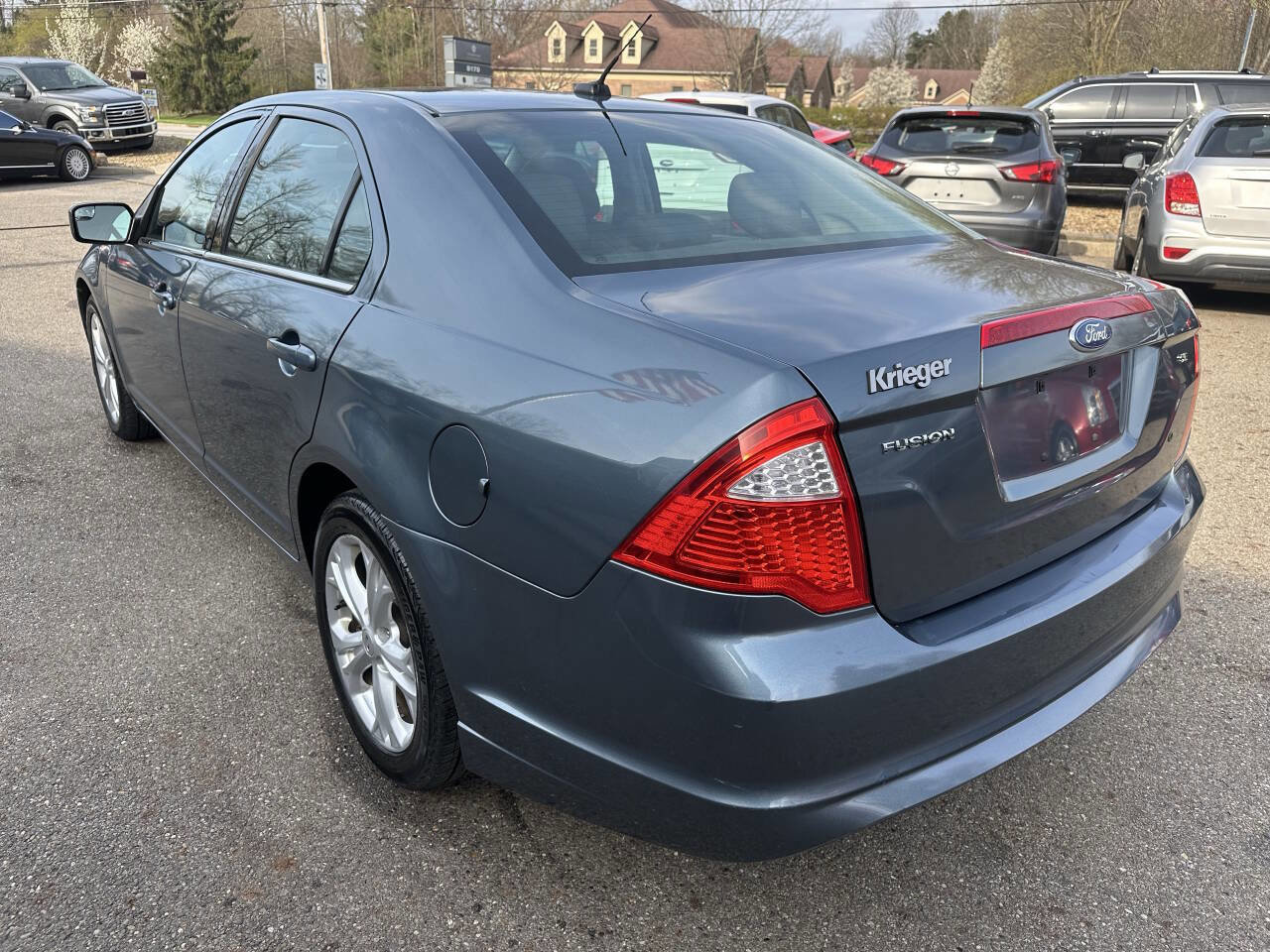 Used 2012 Ford Fusion SE FWD image 4