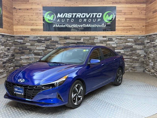 Used 2023 Hyundai Elantra SEL w/ Convenience Package FWD image 5
