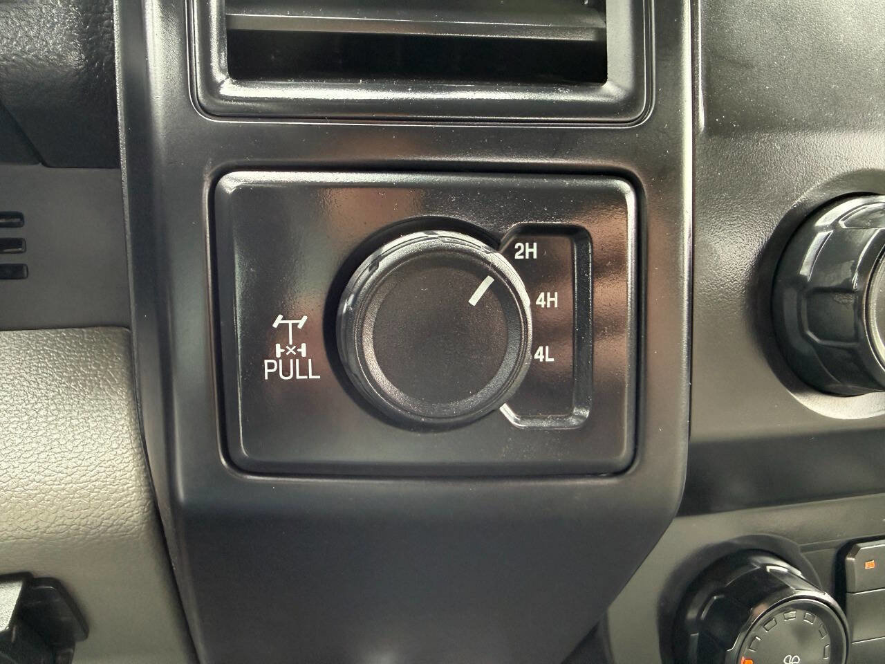 Used 2019 Ford F150 XL w/ Equipment Group 101A Mid image 41