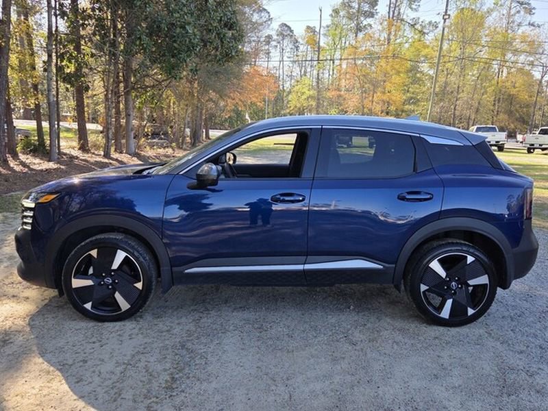 Used 2025 Nissan Kicks SR image 5