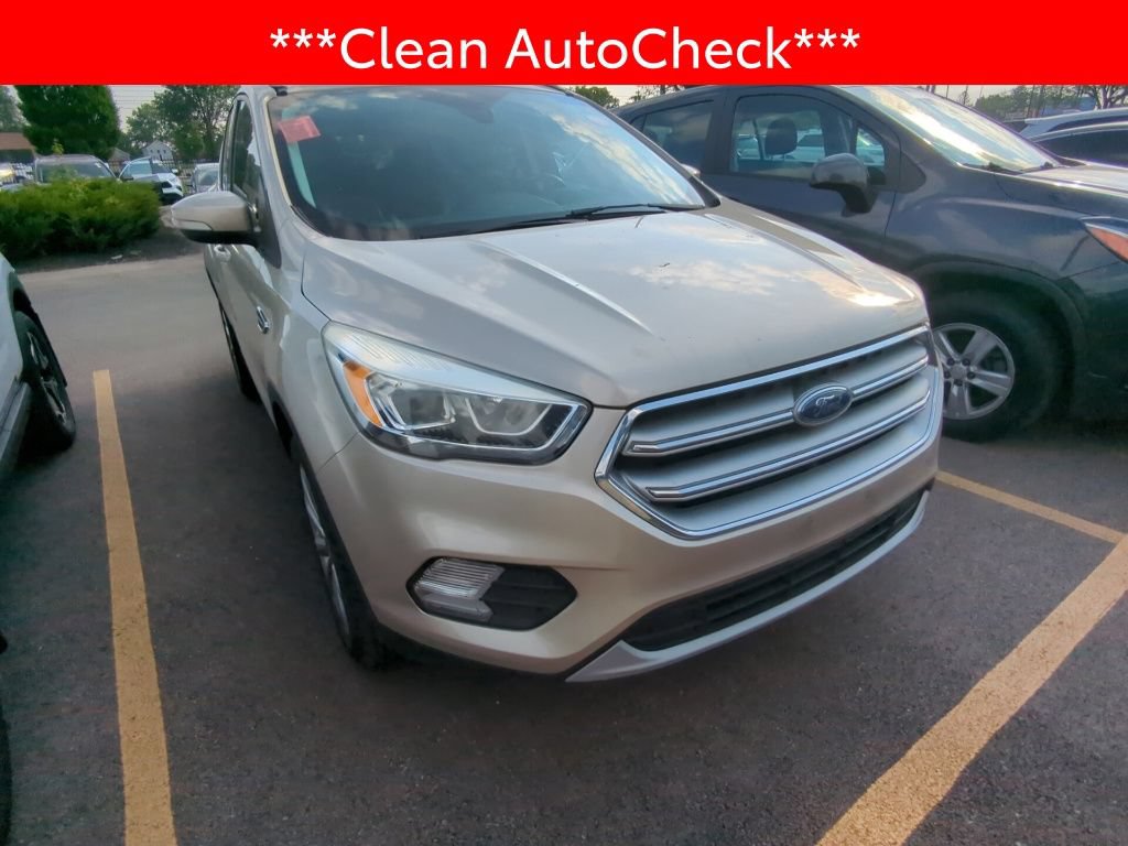Used 2017 Ford Escape Titanium AWD/4WD image 3