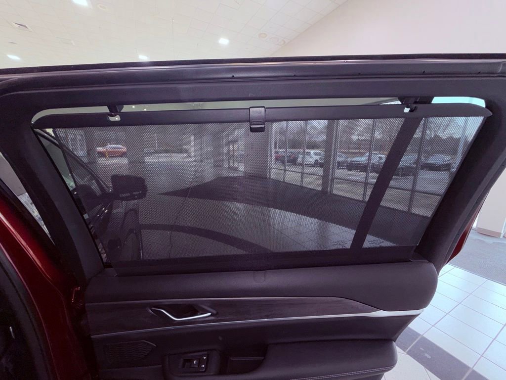 Used 2022 Jeep Grand Cherokee L Limited w/ Luxury Tech Group II image 16