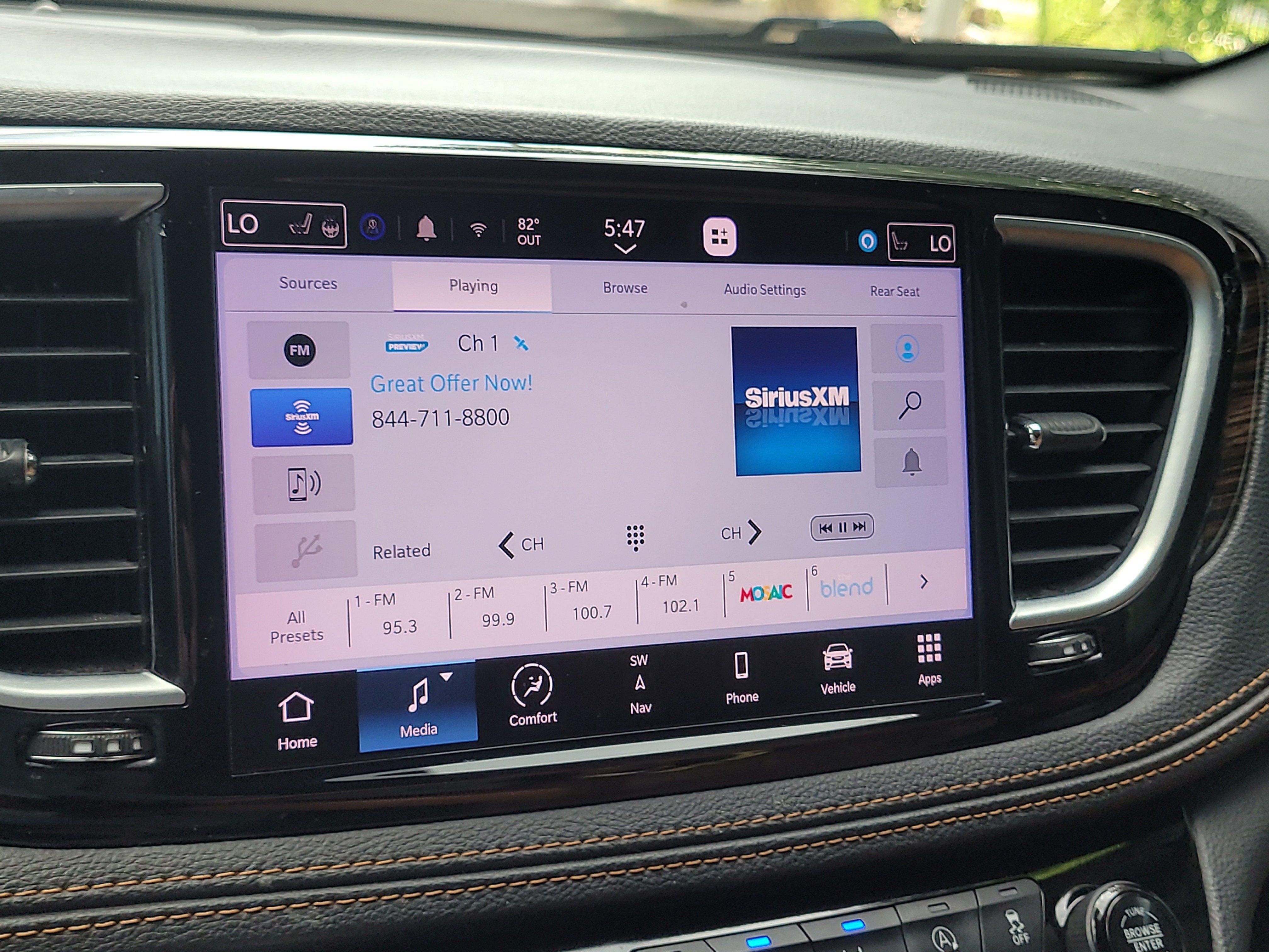 Used 2022 Chrysler Pacifica Pinnacle FWD image 28