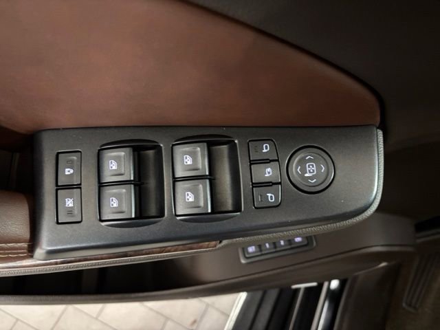 Used 2017 Chevrolet Tahoe Premier AWD/4WD image 10