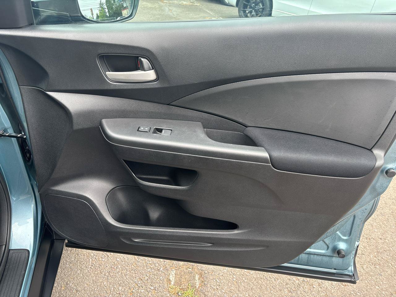 Used 2015 Honda CR-V LX image 14