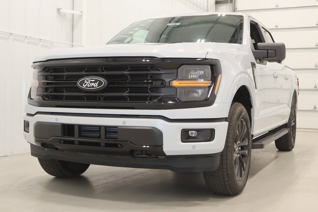 New 2025 Ford F150 XLT w/ Equipment Group 303A High image 4