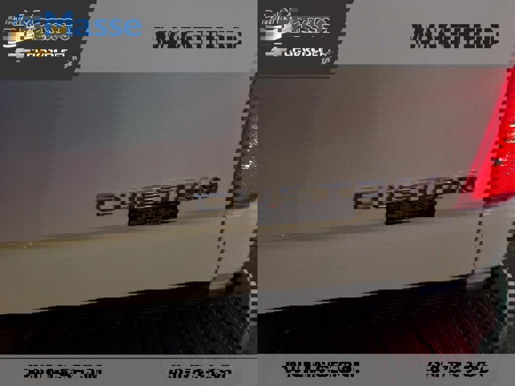 Used 2025 Chevrolet Silverado 2500 Custom w/ Custom Value Package image 20