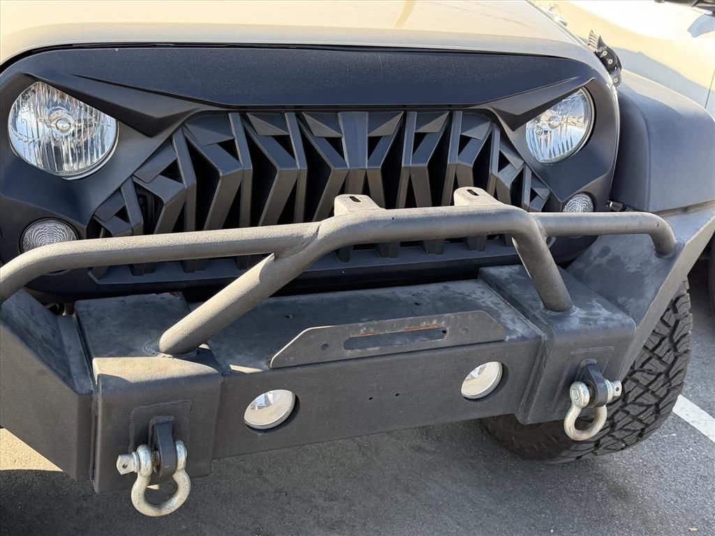 Used 2018 Jeep Wrangler Unlimited Sport image 24