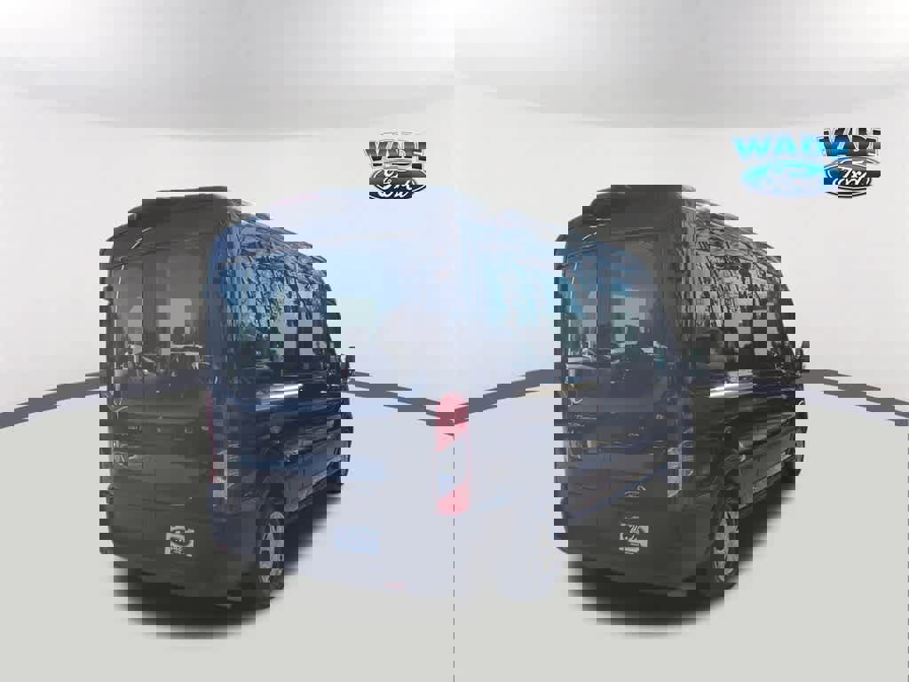 Used 2023 Ford Transit 350 XLT image 5