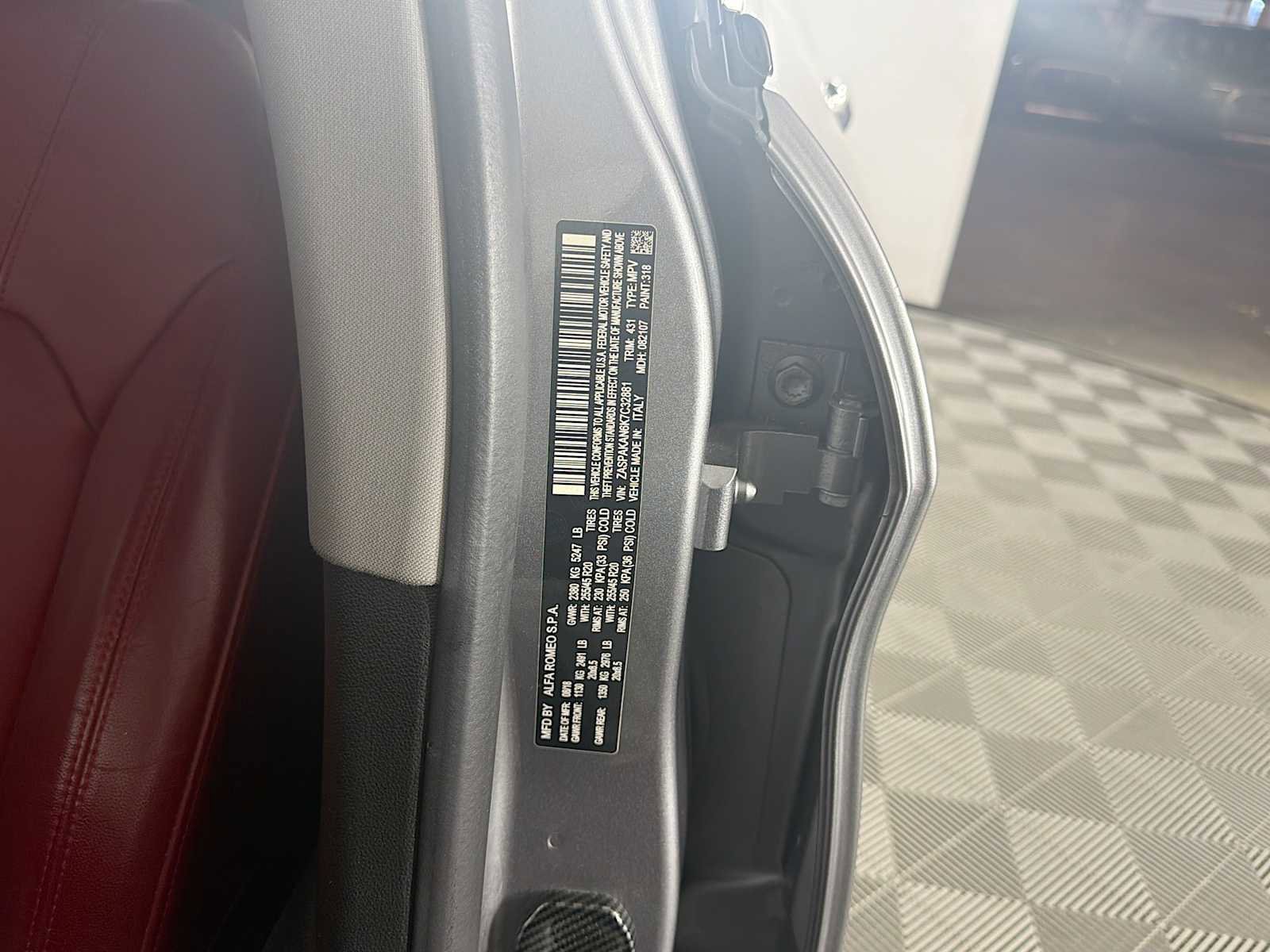 Used 2019 Alfa Romeo Stelvio Sport w/ Quick Order Package 22J Sport AWD/4WD image 31