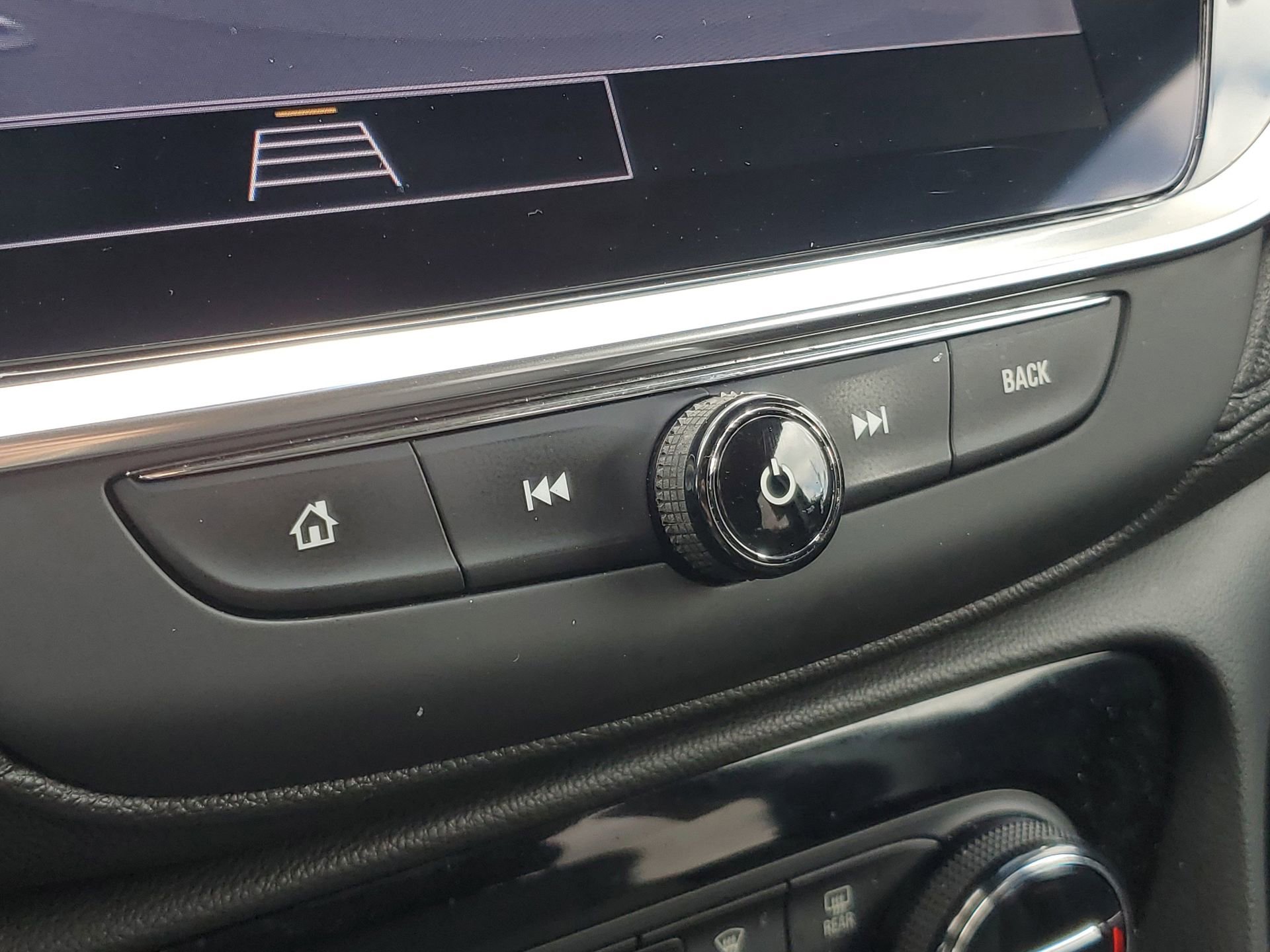 Used 2022 Buick Encore GX Select image 27