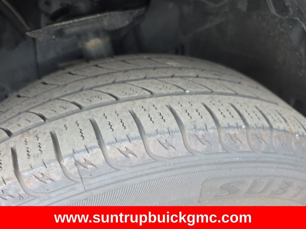 Used 2023 Nissan Rogue SV image 29