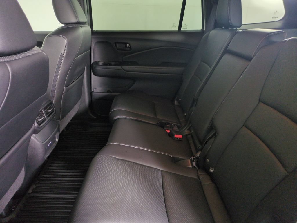 Used 2024 Honda Passport EX-L image 25