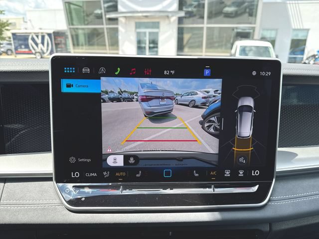 New 2026 Volkswagen Tiguan SE R-Line FWD image 14
