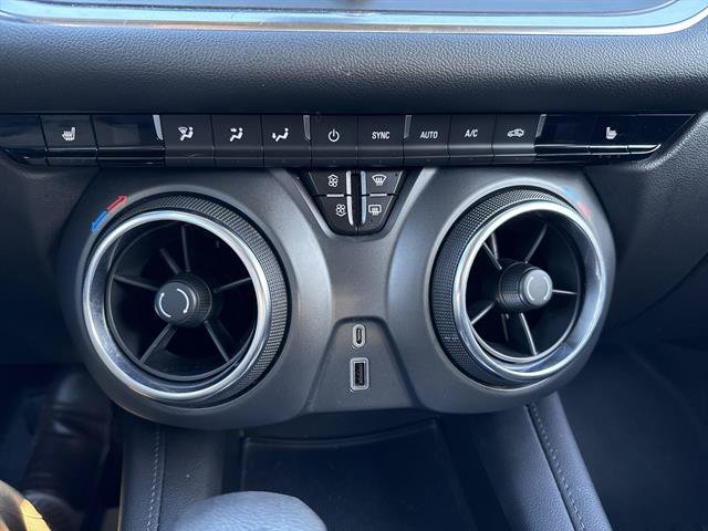 Used 2021 Chevrolet Blazer LT FWD image 17