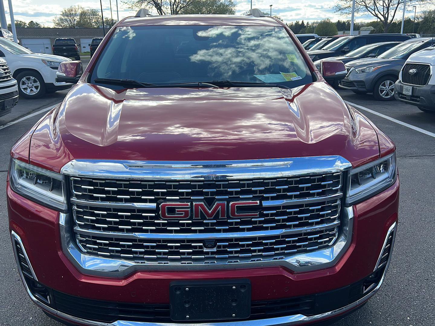 Used 2021 GMC Acadia Denali w/ Denali Ultimate Package AWD/4WD image 14