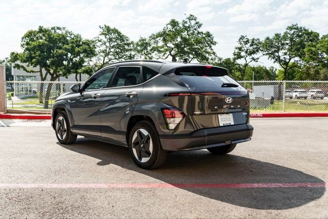 New 2025 Hyundai Kona SEL image 8