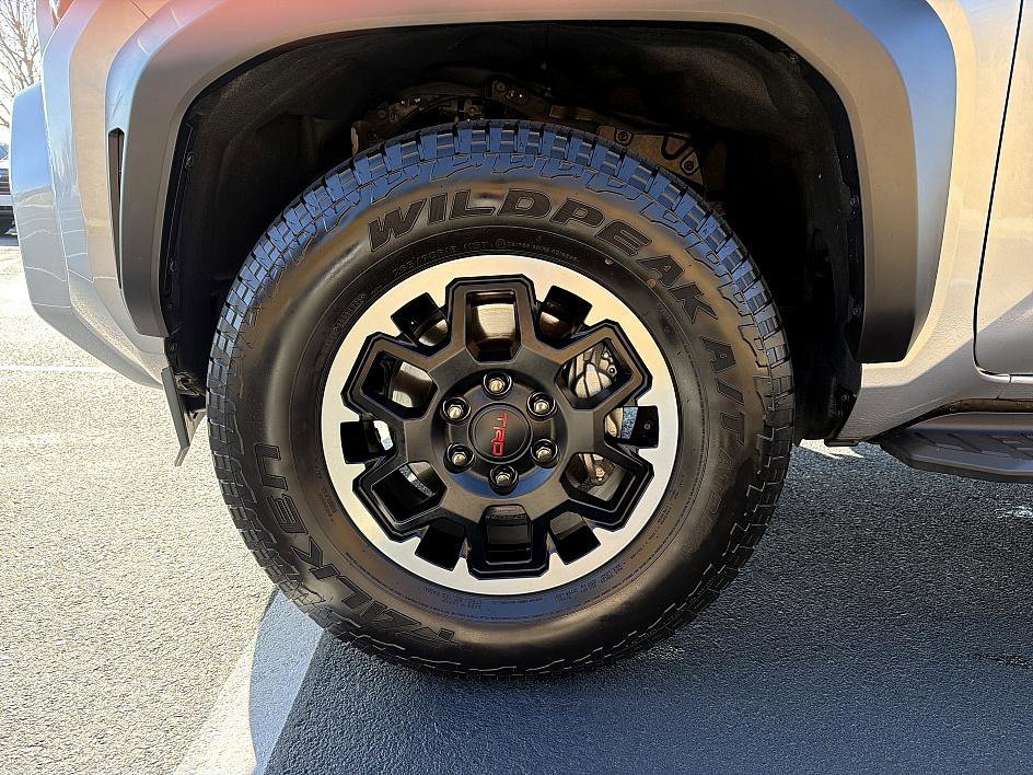 Used 2025 Toyota 4Runner TRD Off-Road Premium image 8