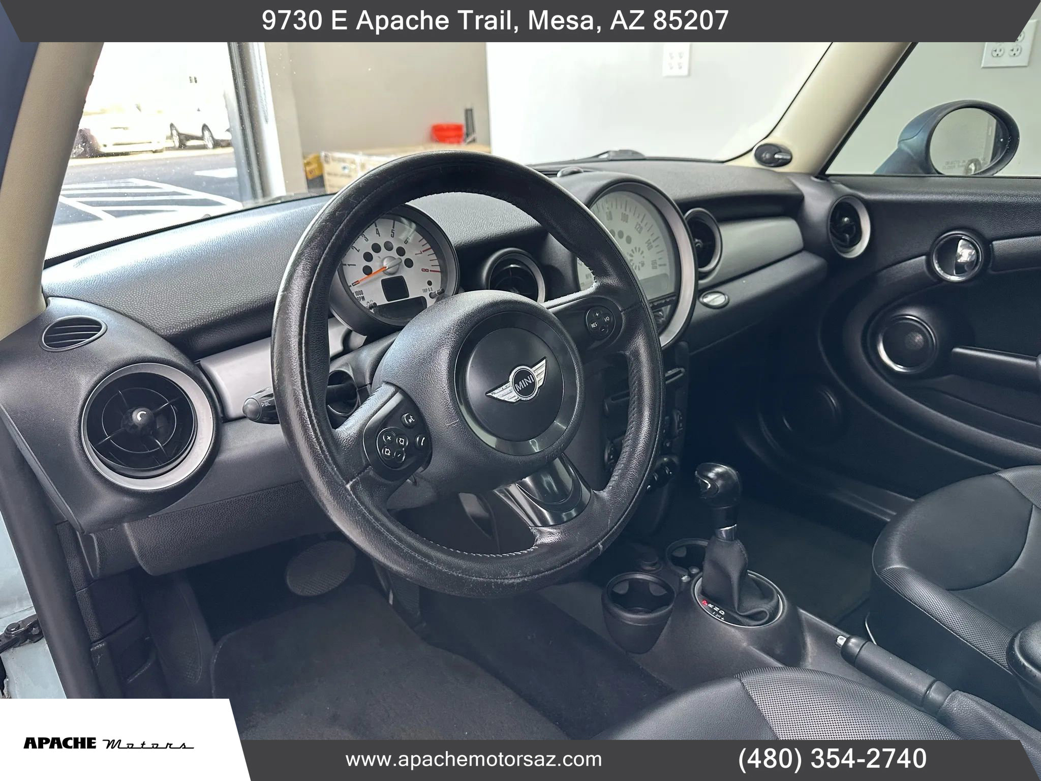 Used 2011 MINI Cooper Hardtop image 15