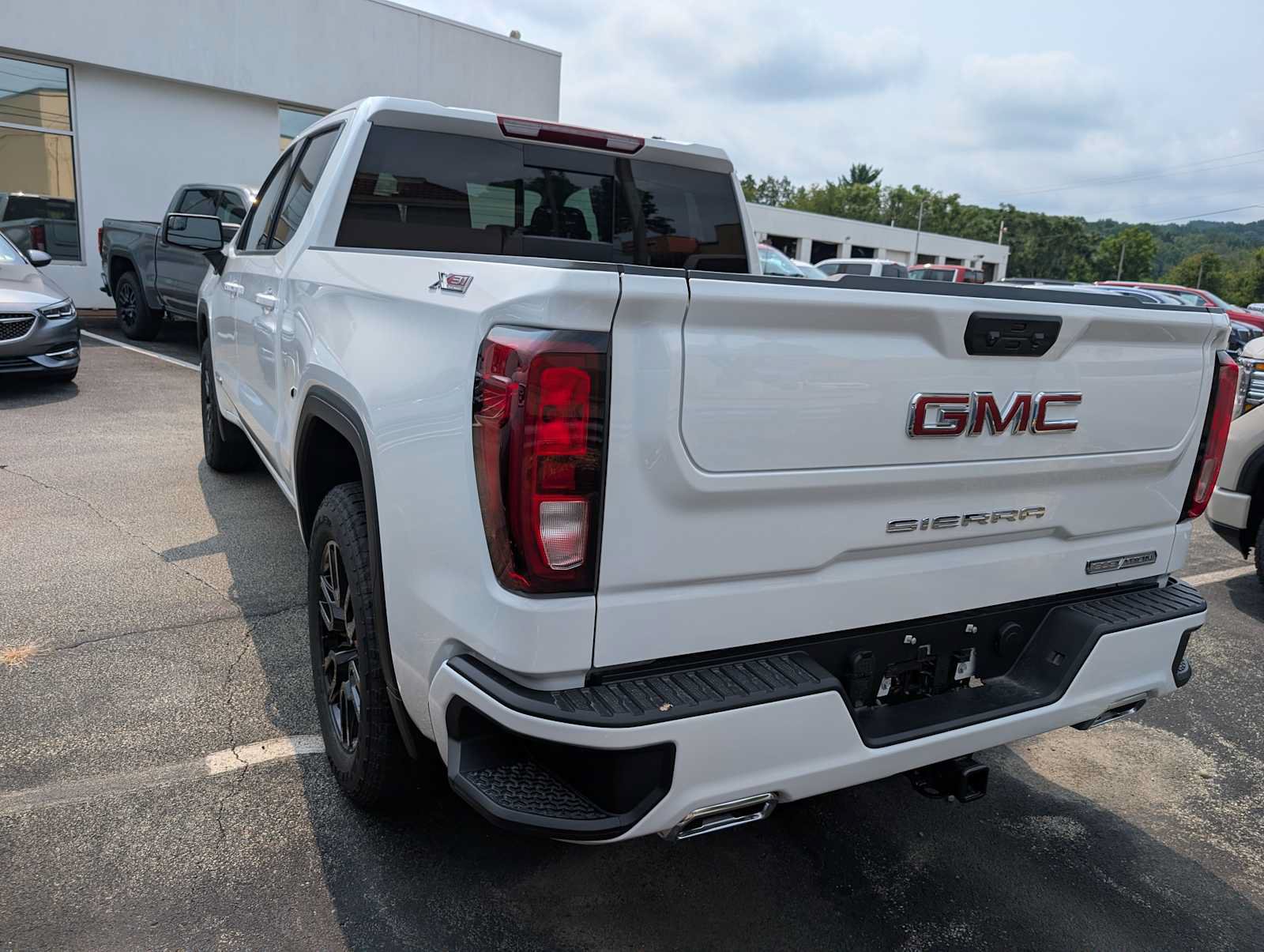 New 2026 GMC Sierra 1500 Elevation w/ Preferred Package AWD/4WD image 10