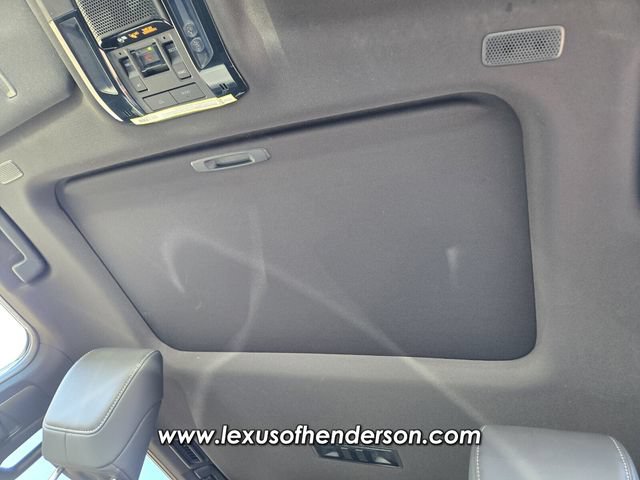 Certified 2026 Lexus GX 550 w/ Accessory Package (31) AWD/4WD image 12