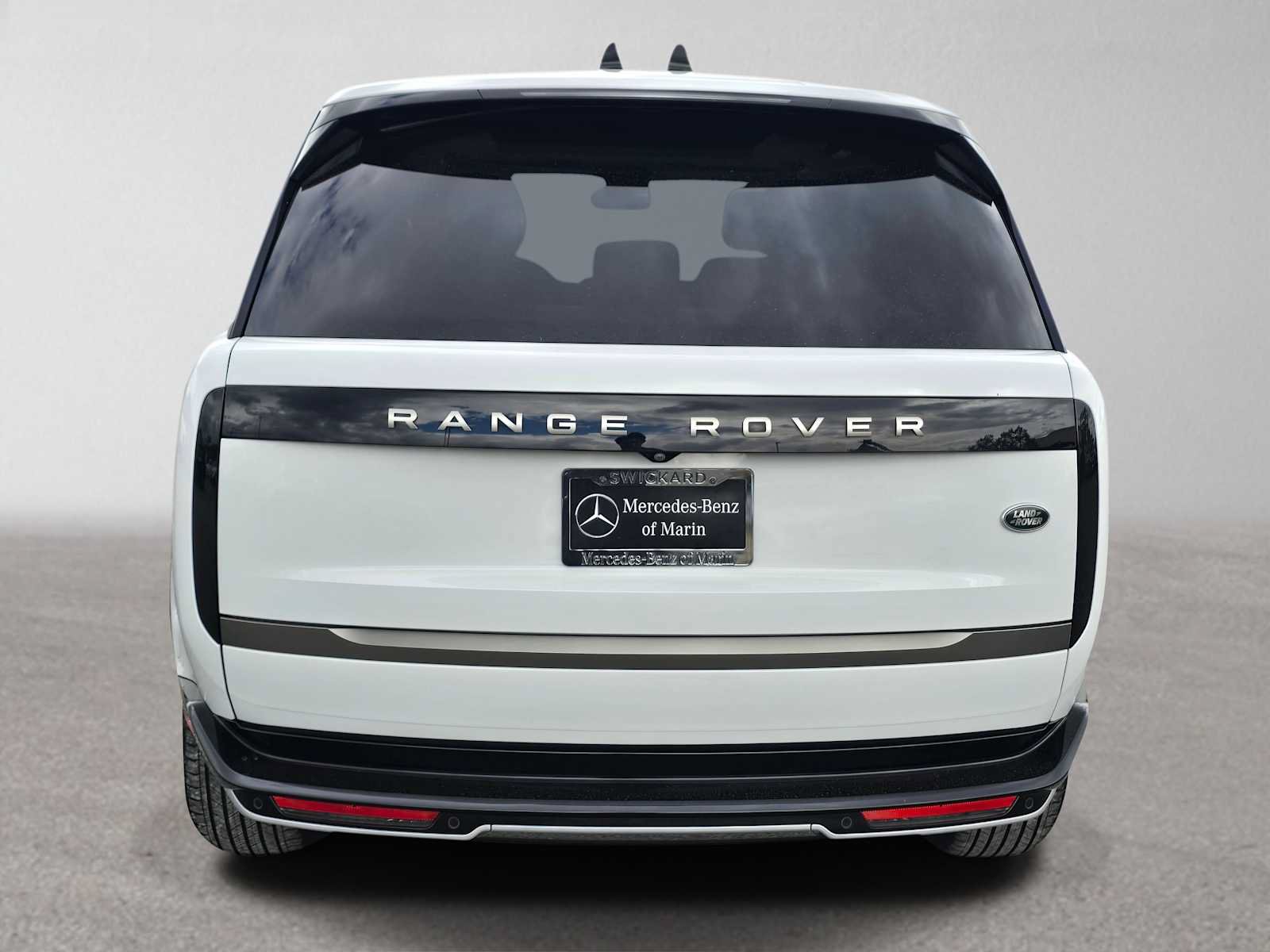 Used 2023 Land Rover Range Rover SE AWD/4WD image 4