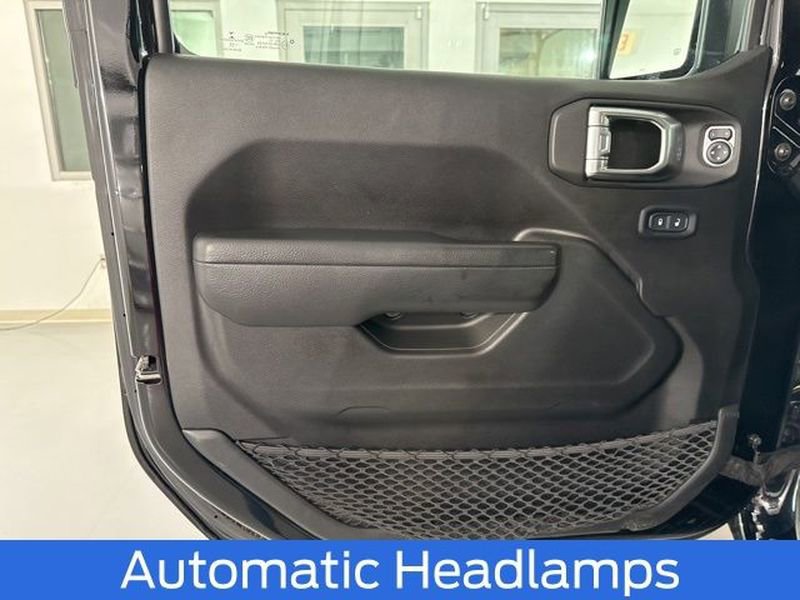 Used 2022 Jeep Wrangler Unlimited Sport image 18