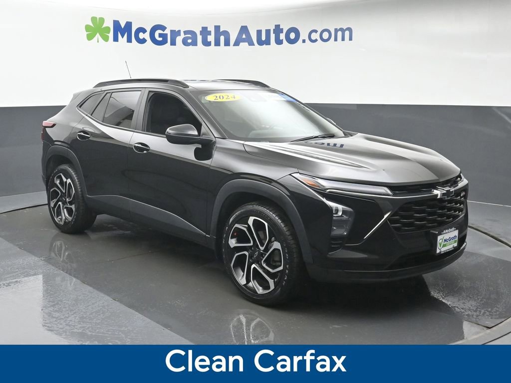 Used 2024 Chevrolet Trax RS w/ Sunroof Package image 2