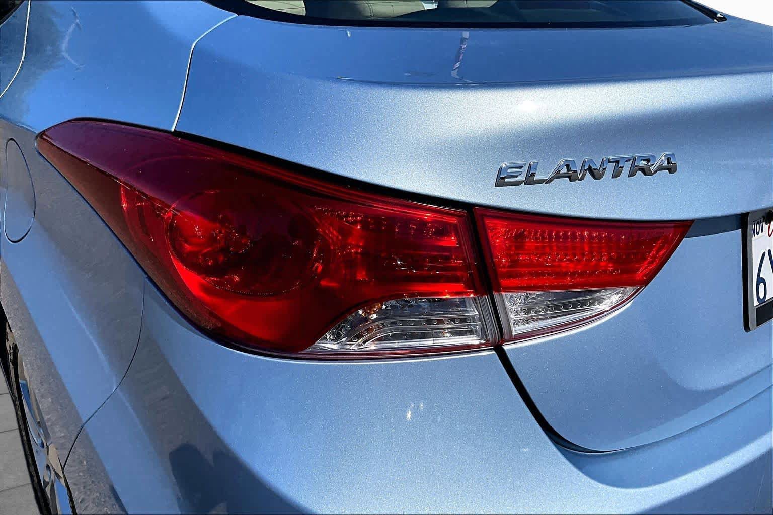 Used 2013 Hyundai Elantra GLS w/ Preferred Pkg FWD image 28