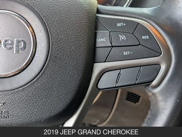 Used 2019 Jeep Grand Cherokee Limited w/ Luxury Group II AWD/4WD image 19