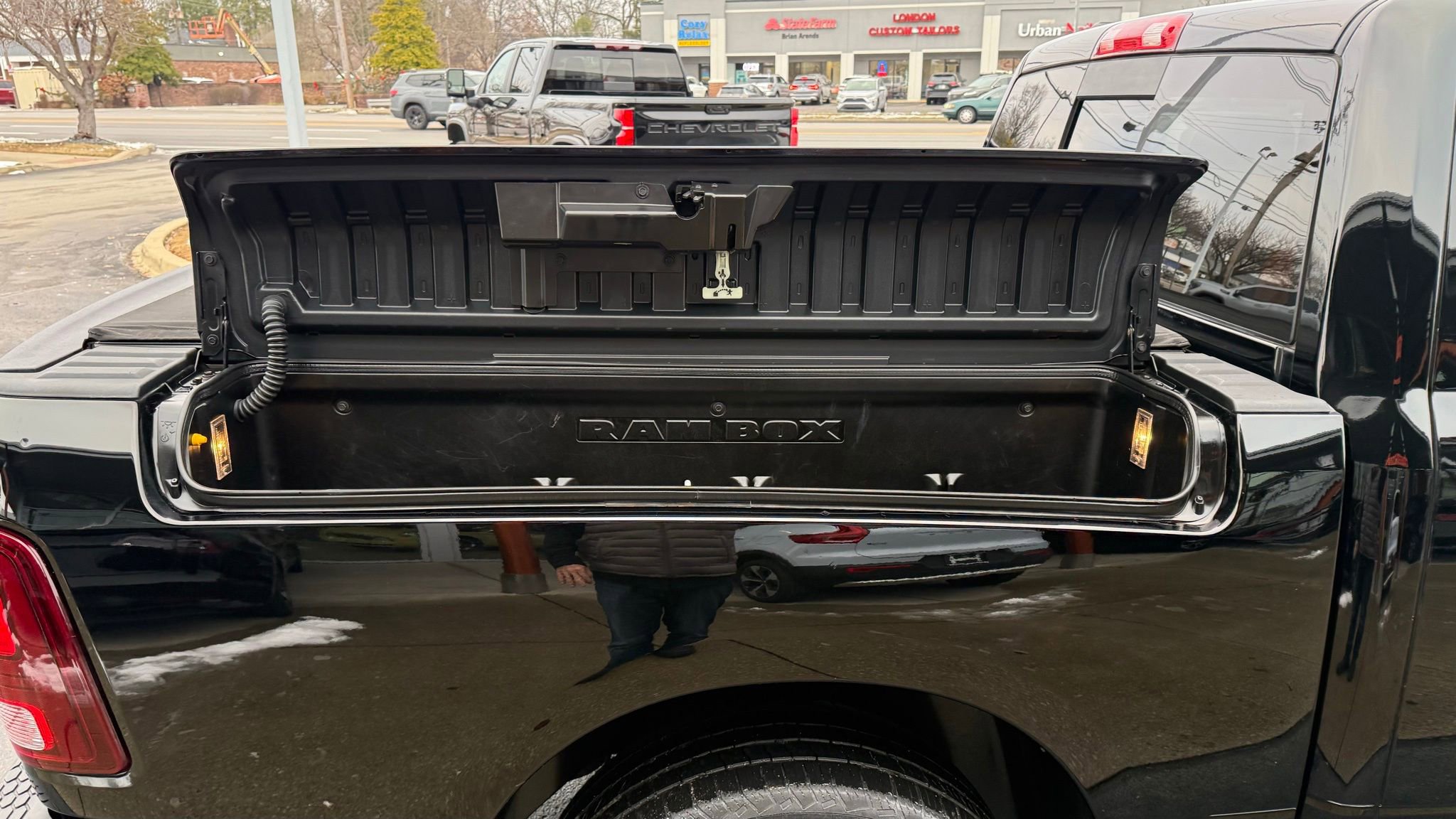 Used 2015 RAM 1500 Sport image 11